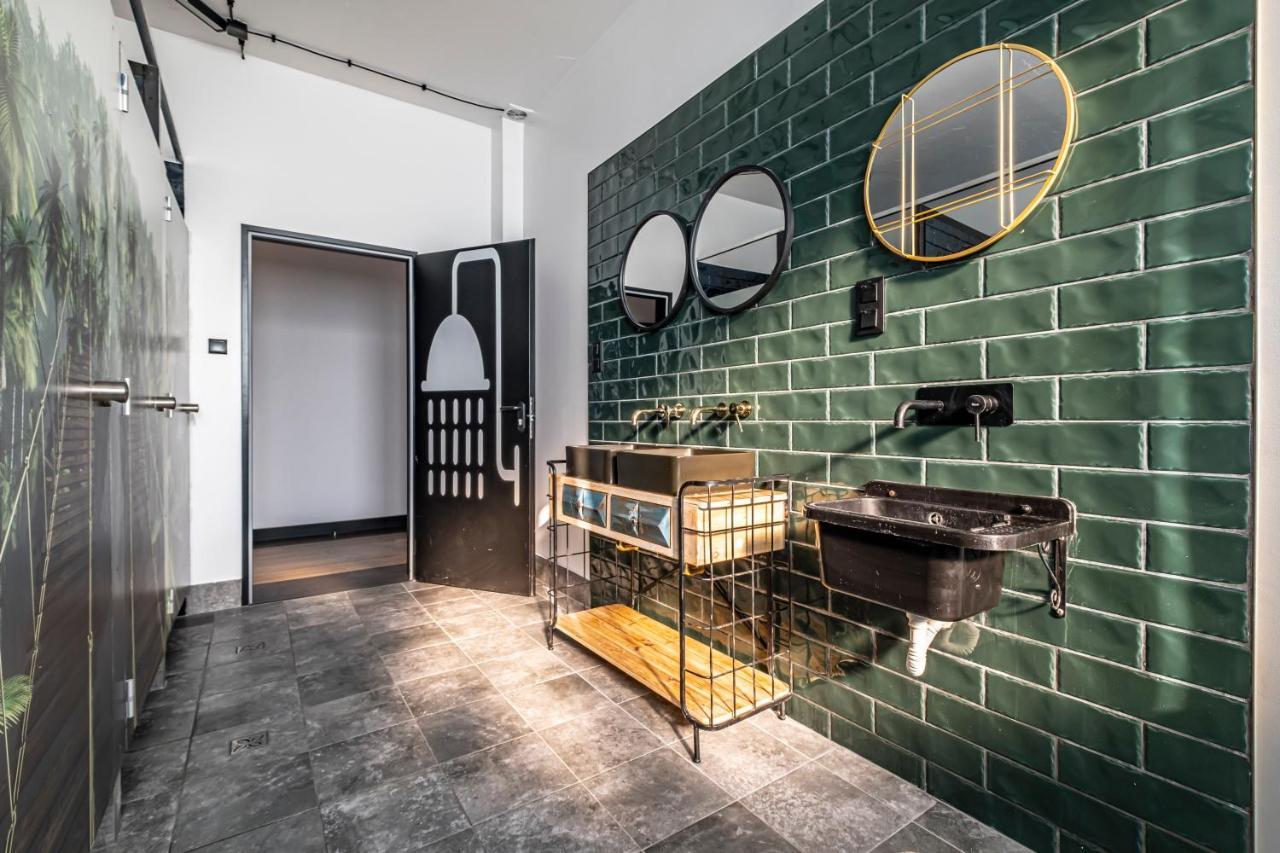 Vola Hostel Warsaw Ngoại thất bức ảnh
