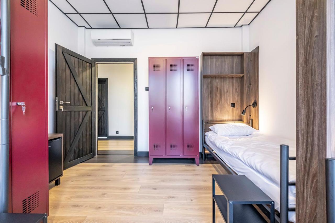 Vola Hostel Warsaw Ngoại thất bức ảnh