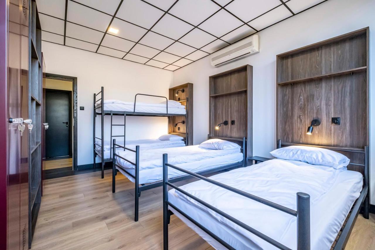Vola Hostel Warsaw Ngoại thất bức ảnh