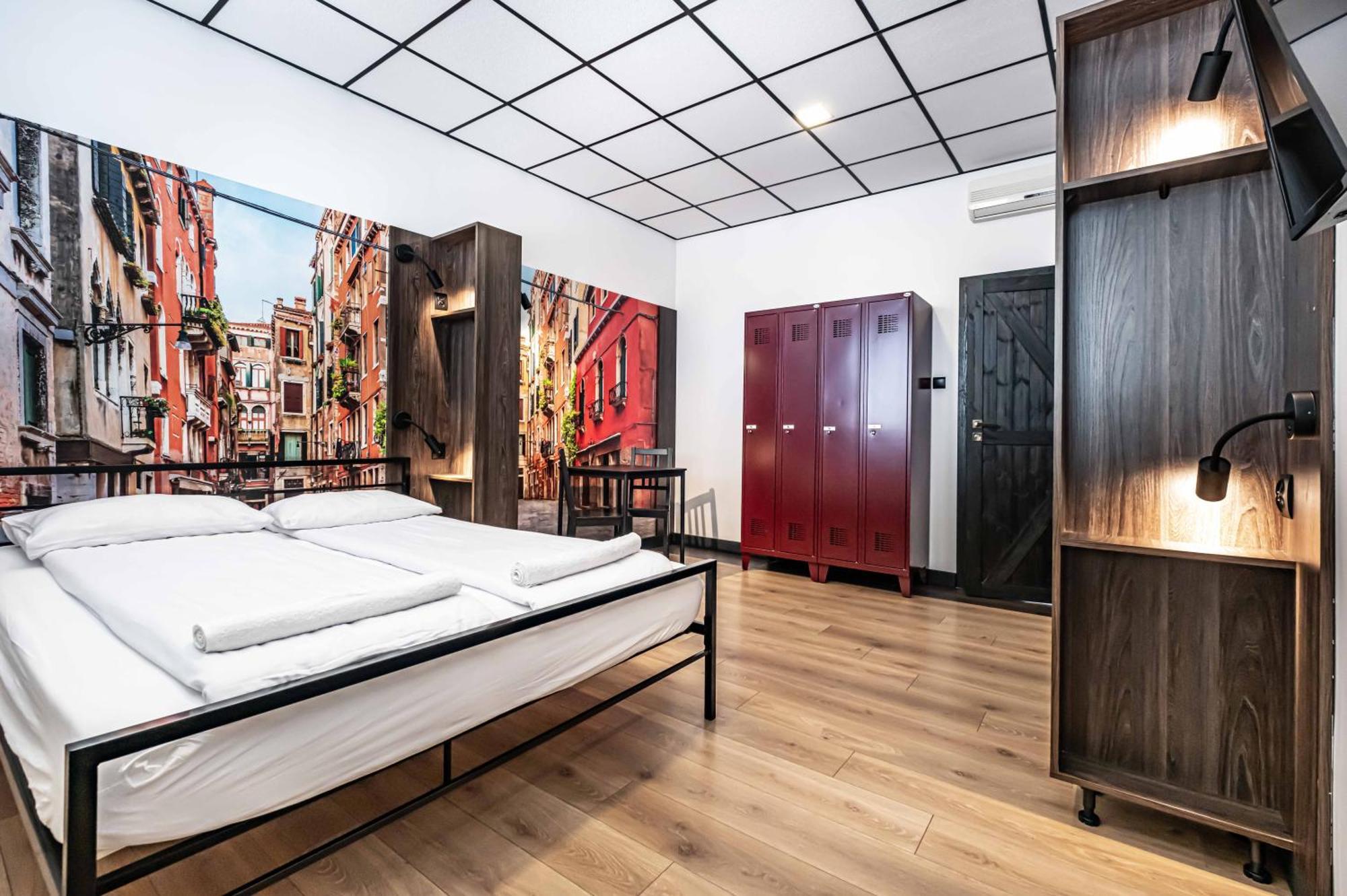Vola Hostel Warsaw Ngoại thất bức ảnh