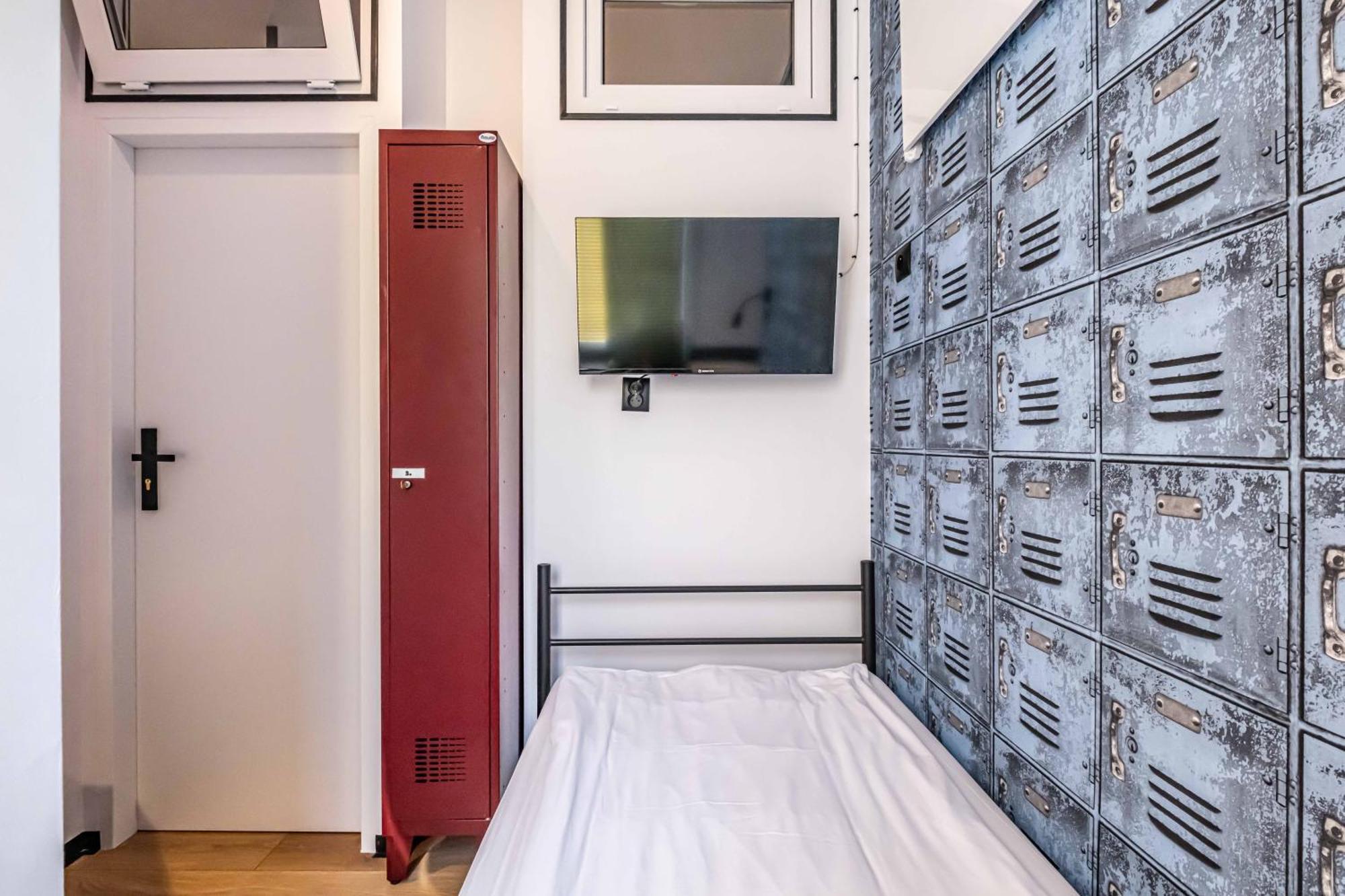 Vola Hostel Warsaw Ngoại thất bức ảnh