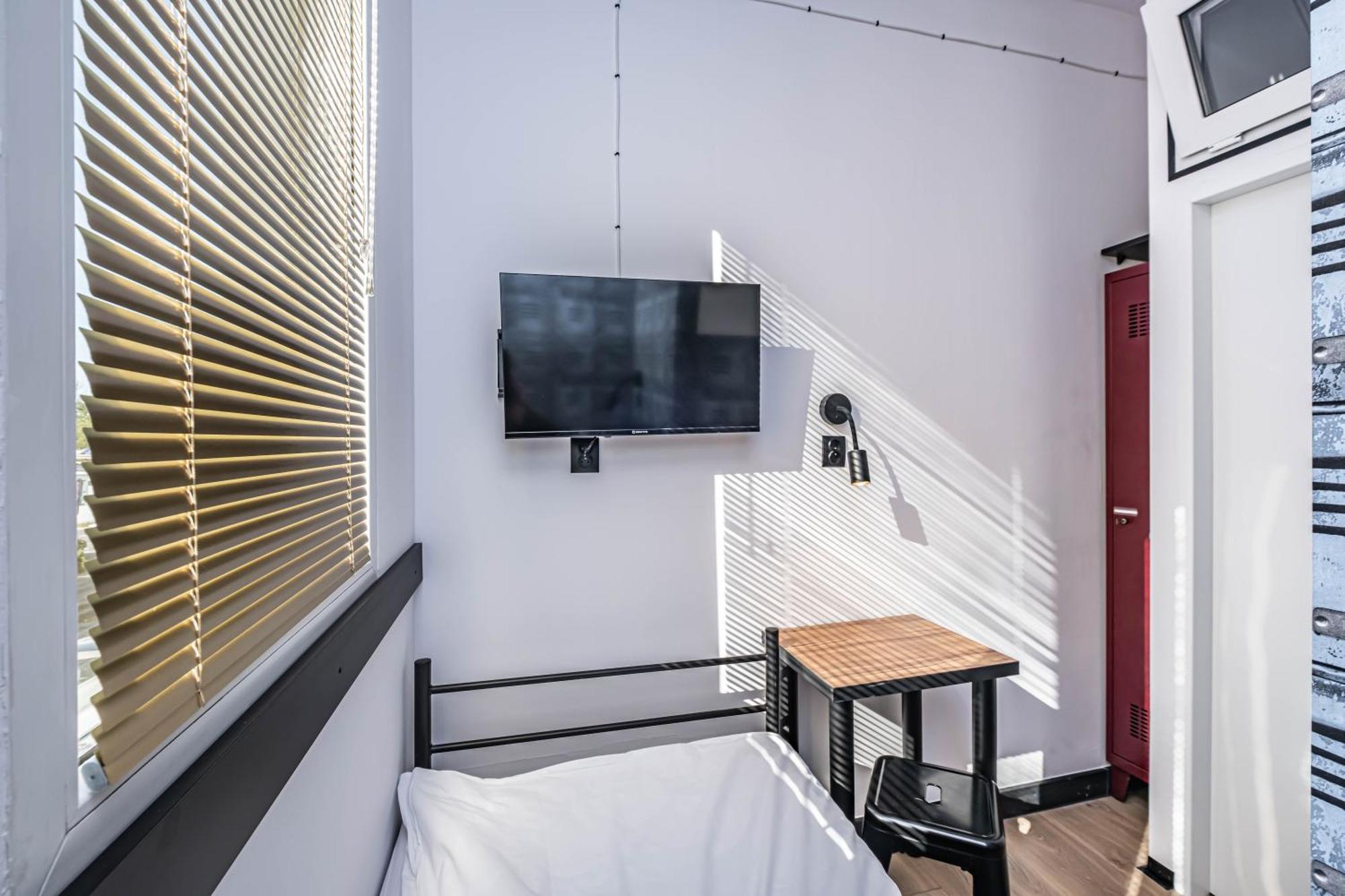 Vola Hostel Warsaw Ngoại thất bức ảnh
