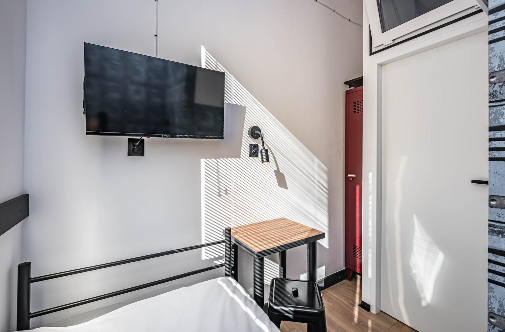 Vola Hostel Warsaw Ngoại thất bức ảnh